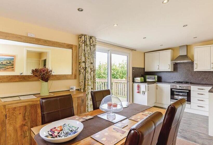 کلبه ییلاقی, Pickering Lodges