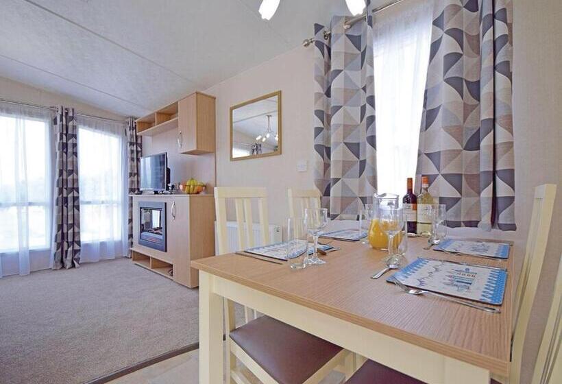 Дом 1 Спальня, Riverside Holidays