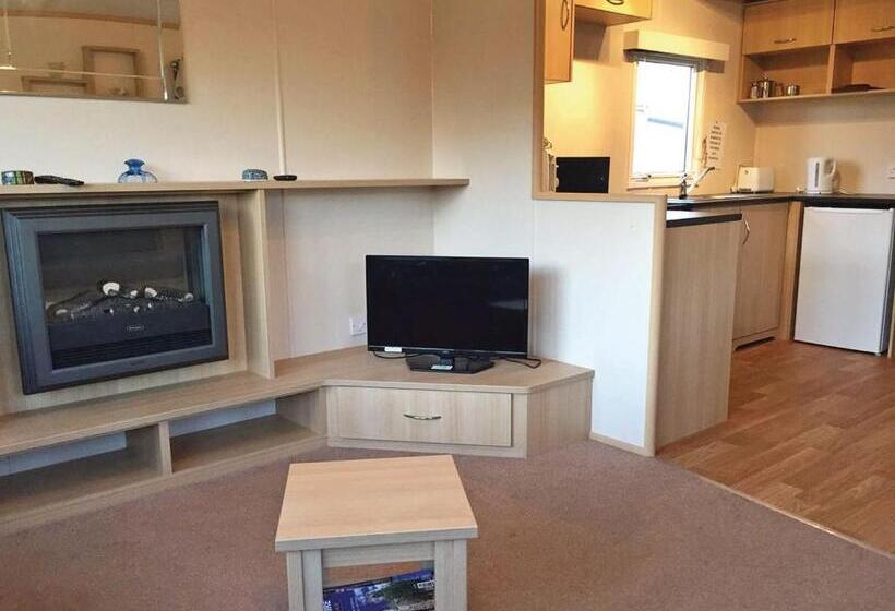 Дом 3 Спальни, Tollerton Holiday Park