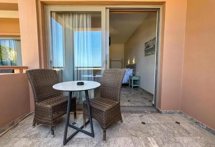 استودیوی استاندارد با چشم‌انداز دریا, Ariadne Beach