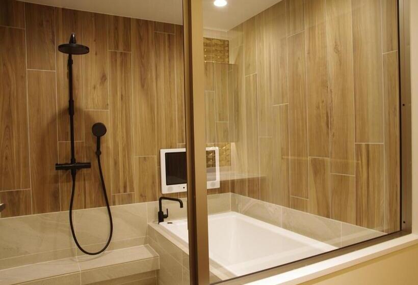 Люкс, Villa The Club Karuizawa