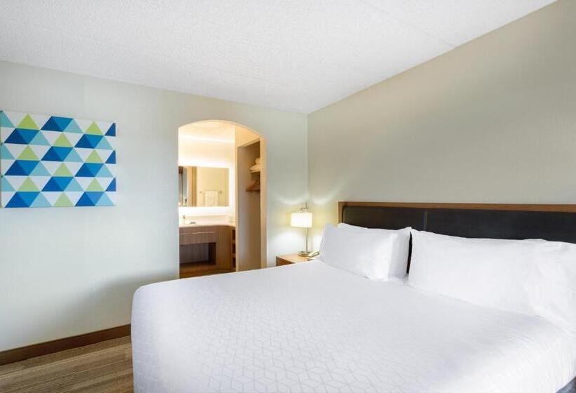 带大床的套房, Holiday Inn Express Hotel & Suites King Of Prussia, An Ihg