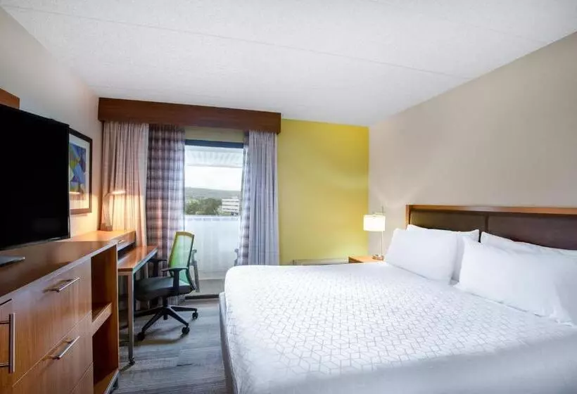 キングサイズベッドのスタンダードルーム, Holiday Inn Express Hotel & Suites King Of Prussia, An Ihg