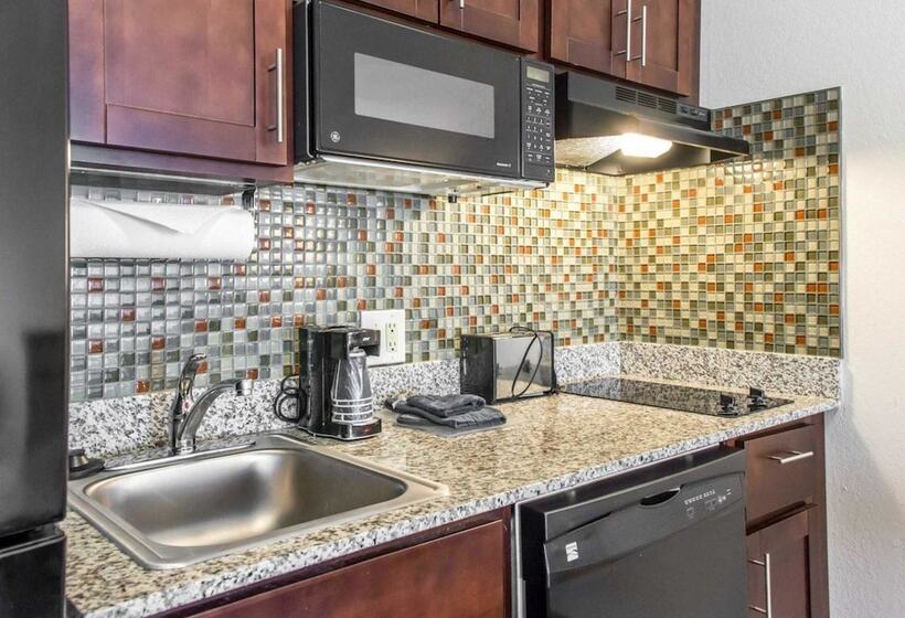 جناح, Mainstay Suites Pittsburgh Airport