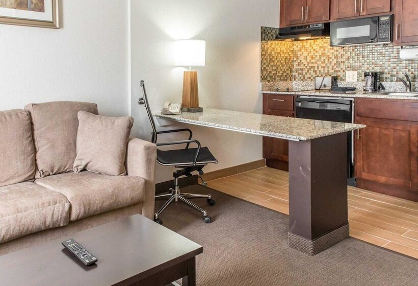 جناح, Mainstay Suites Pittsburgh Airport