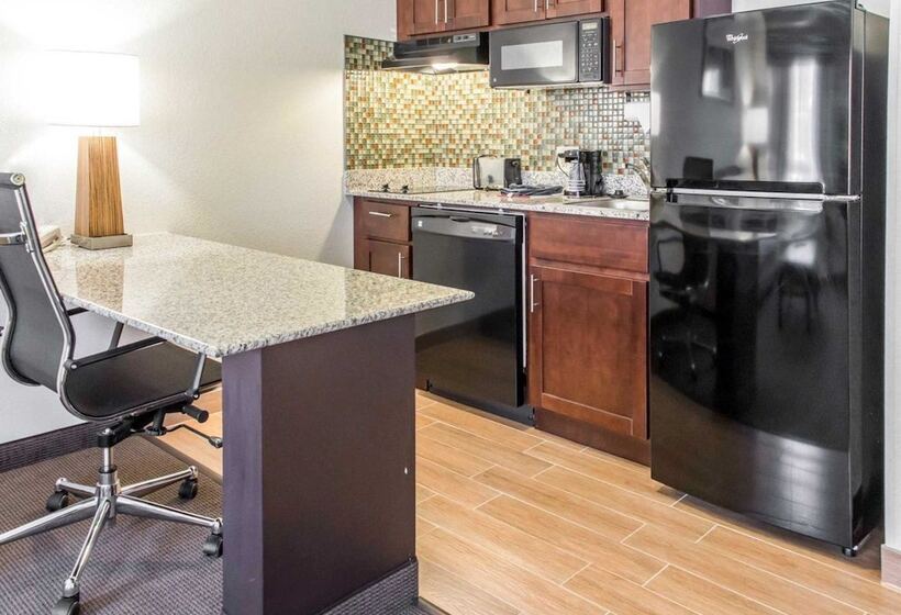 جناح, Mainstay Suites Pittsburgh Airport
