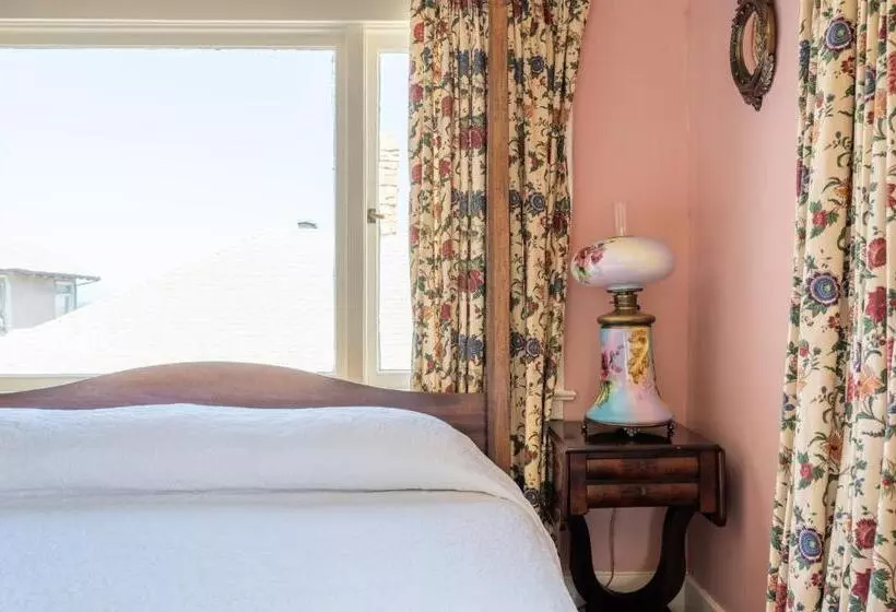 デラックスルーム, Martine Inn