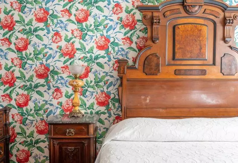 キングサイズベッドのスタンダードルーム, Martine Inn