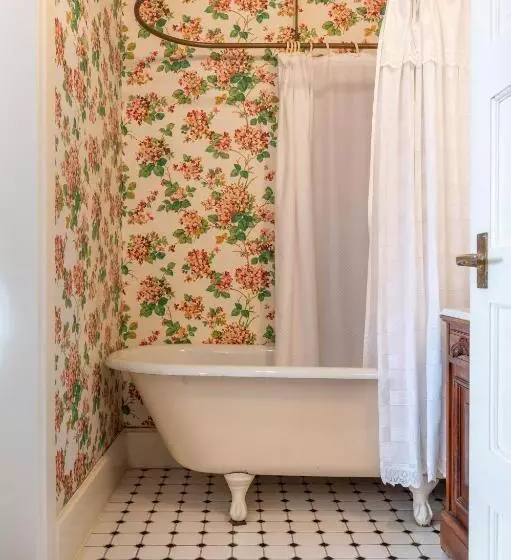 キングサイズベッドのスタンダードルーム, Martine Inn
