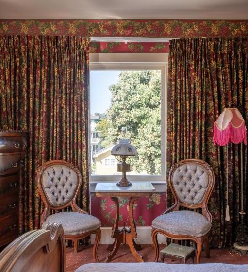 غرفة قياسية ذات إطلالة, Martine Inn