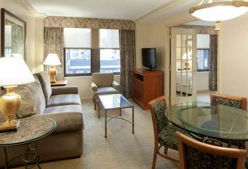 Sviitti, The Manhattan Club
