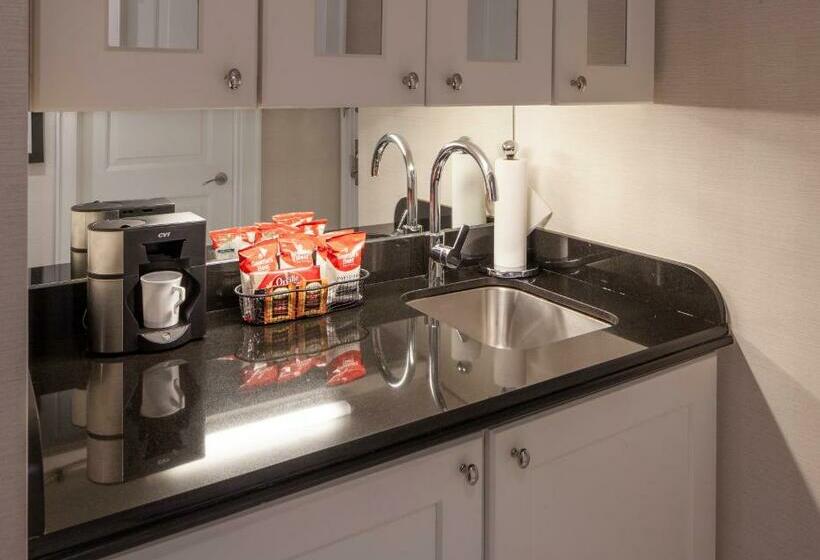 套房, The Manhattan Club