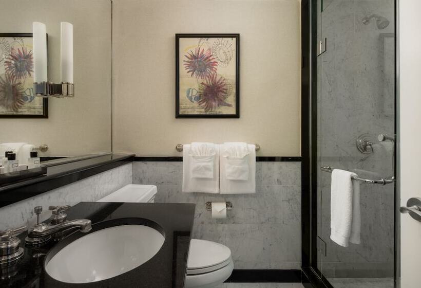 套房, The Manhattan Club