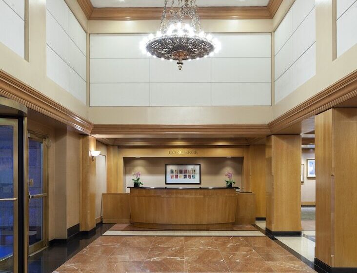 سوییت, The Manhattan Club