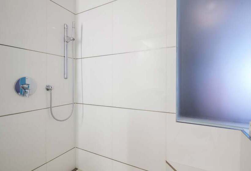 סוויטת סופריור, The Marlin