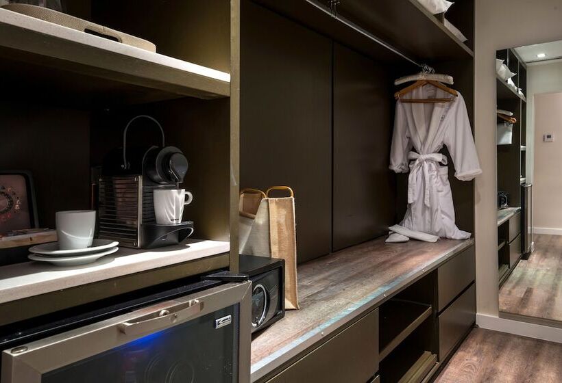 סוויטת סופריור, The Marlin