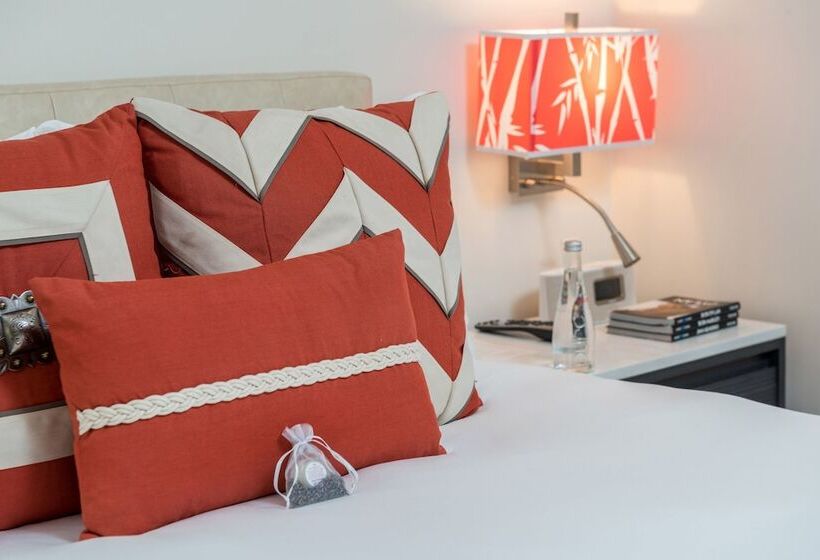 סטודיו פרמיום, The Marlin