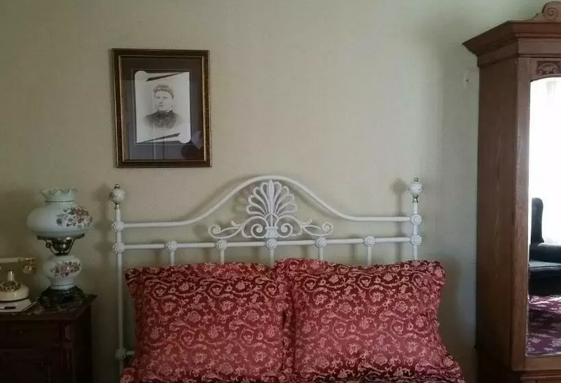 اتاق استاندارد با سرویس بهداشتی مشترک, Mendocino Hotel & Garden