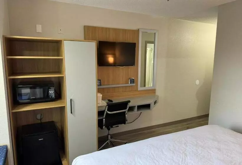 キングサイズベッドのスタンダードルーム, Microtel Inn By Wyndham Winston Salem