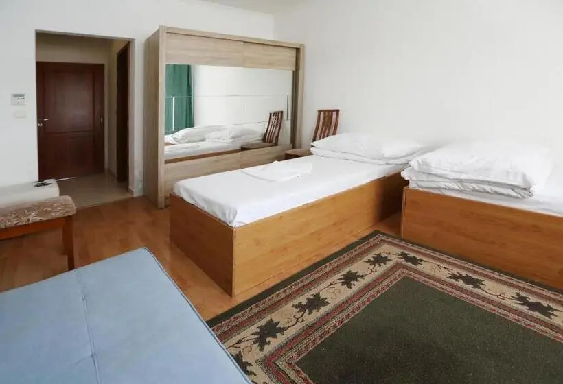 Standard Room, Nostalgia