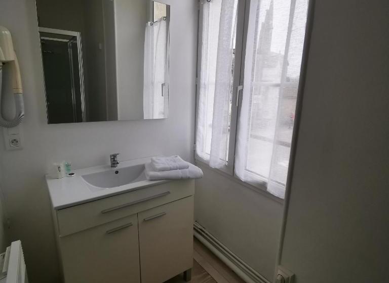 クラシックルーム, Logis Hôtel & Restaurant Le Saint Savinien