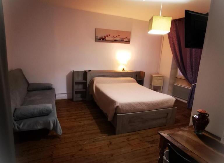 デラックスルーム, Logis Hôtel & Restaurant Le Saint Savinien