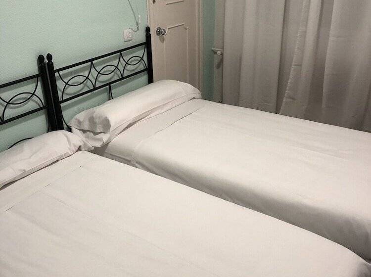 اتاق استاندارد, Griu