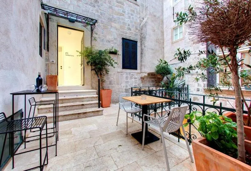 اتاق لوکس, Guest House Fortyfour