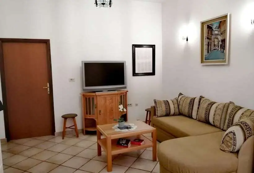 テラス付き１ベッドルームアパートメント, Guests House Lea