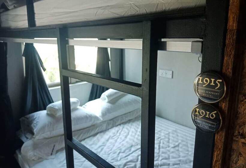 Кровать в Общей Комнате, Homy Seafront Hostel