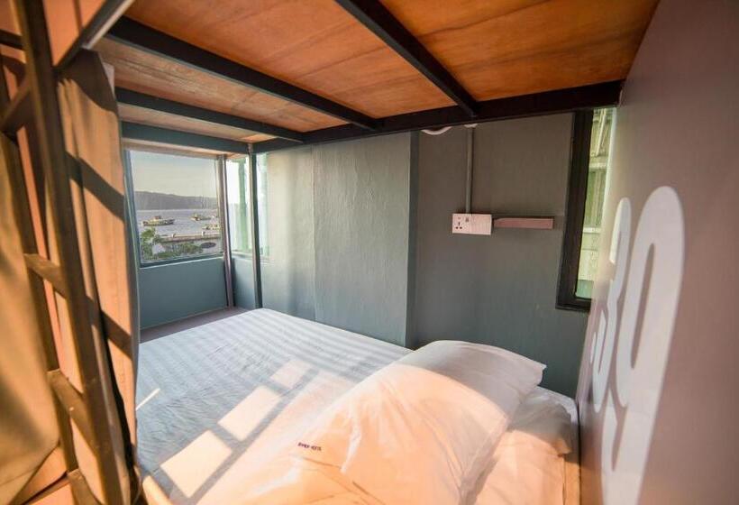 Кровать в Общей Комнате, Homy Seafront Hostel