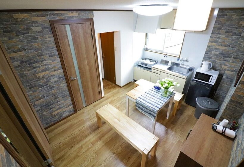 Четырехместный Номер Economy, Maru House   Hostel