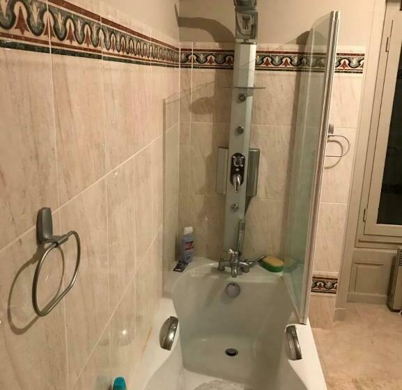 غرفة قياسية مطلّة علي الحديقة, Chateau De Rys