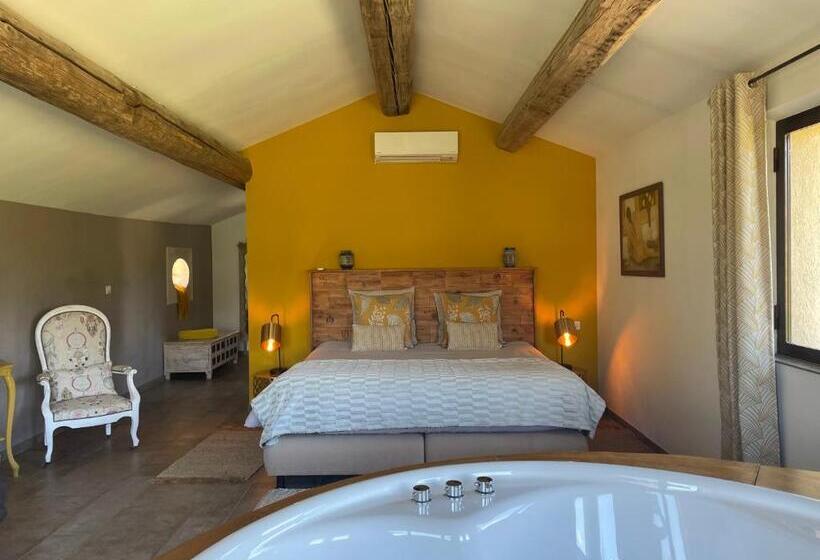 バスタブ付きスタンダードルーム, Côté Dentelles