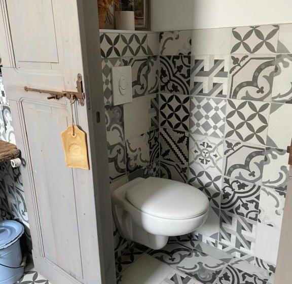 プールビュースタンダードルーム, Côté Dentelles