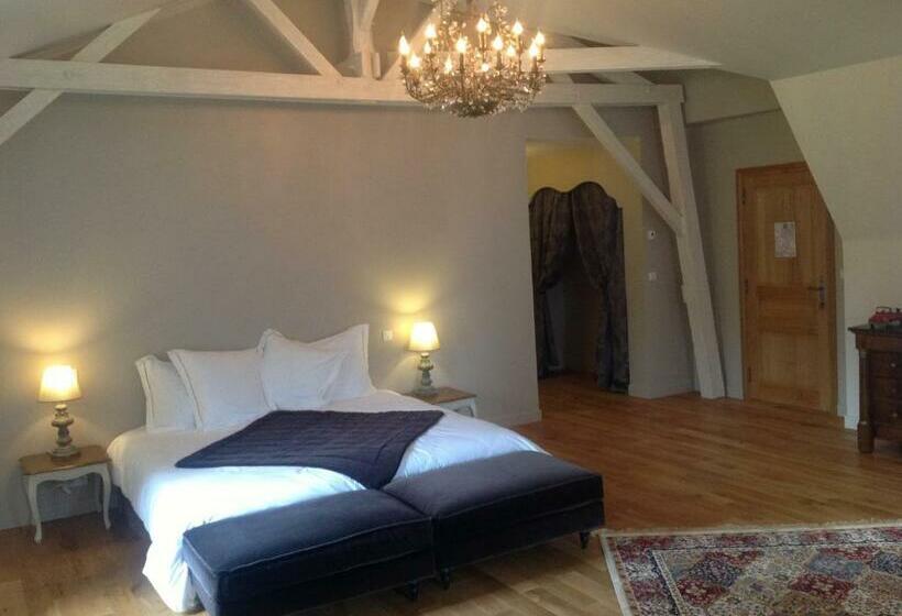 חדר דלוקס, Au Château