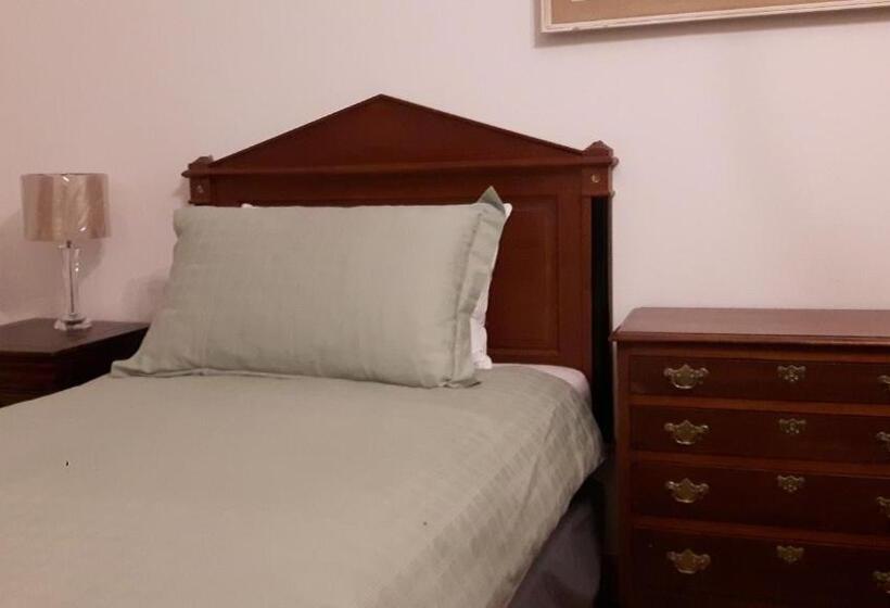 스탠다드 룸, La Sentinelle