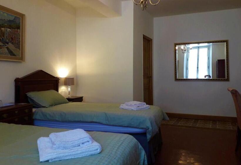 스탠다드 룸, La Sentinelle