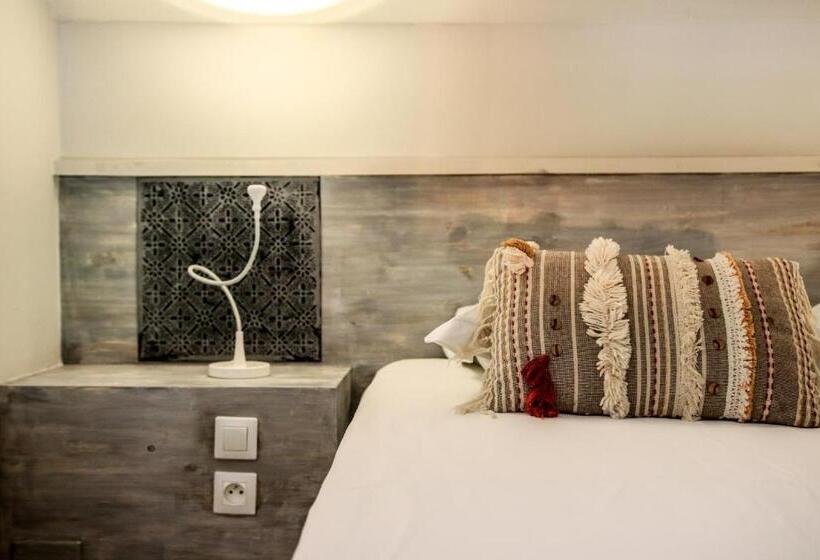 סוויטה משפחתית, Le Mas Des Brune