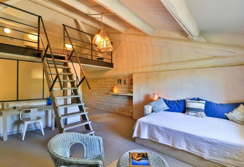 סוויטה משפחתית, Le Mas Des Brune