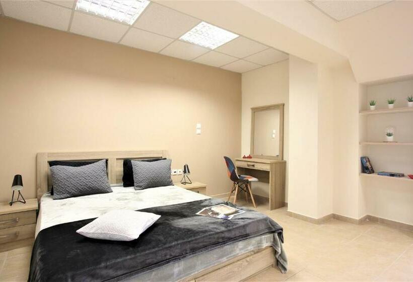 Люкс, Gk Airport Suites   Free Shuttle