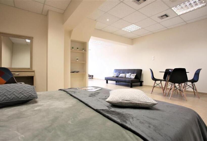 Люкс, Gk Airport Suites   Free Shuttle