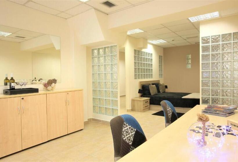 Люкс, Gk Airport Suites   Free Shuttle