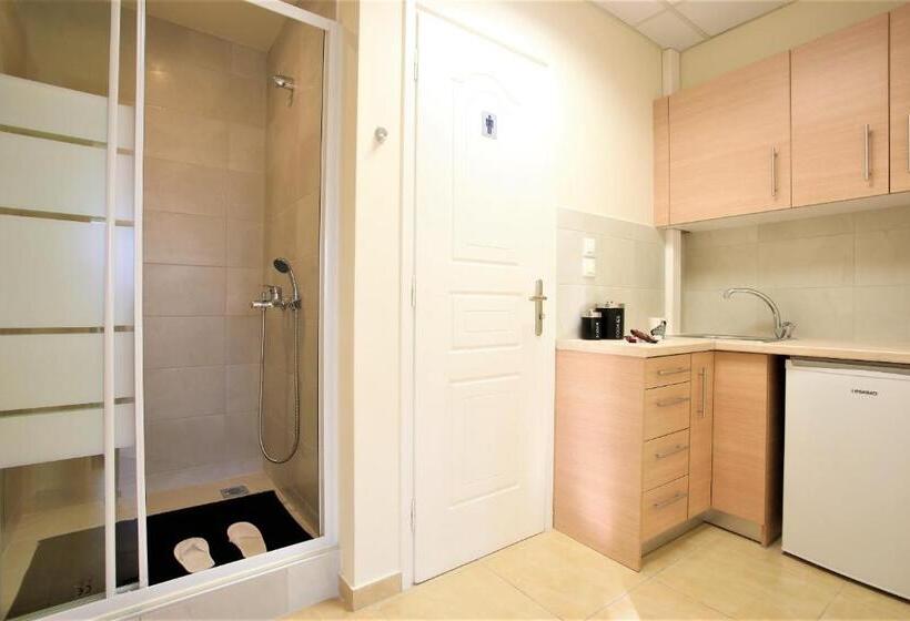 Люкс Superior, Gk Airport Suites   Free Shuttle