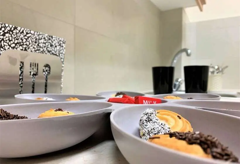 スーペリアースイート, Gk Airport Suites   Free Shuttle