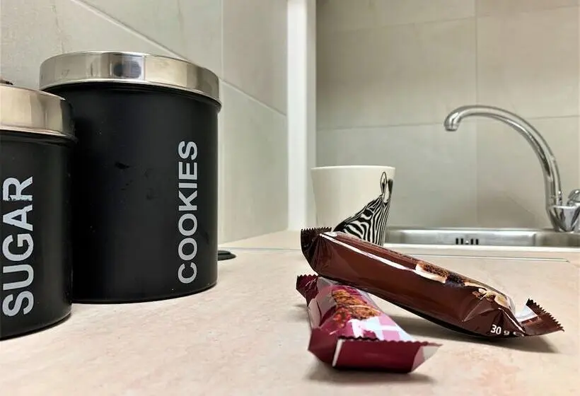 スーペリアースイート, Gk Airport Suites   Free Shuttle
