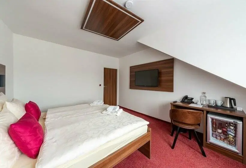 اتاق استاندارد, Bohemia Inn