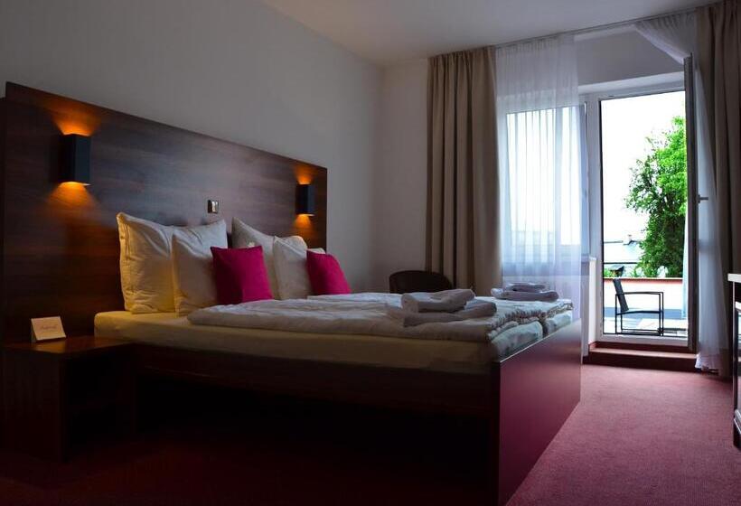 带露台的标准房间, Bohemia Inn