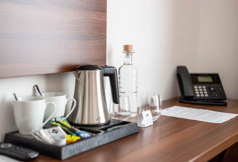 高级大房间, Bohemia Inn