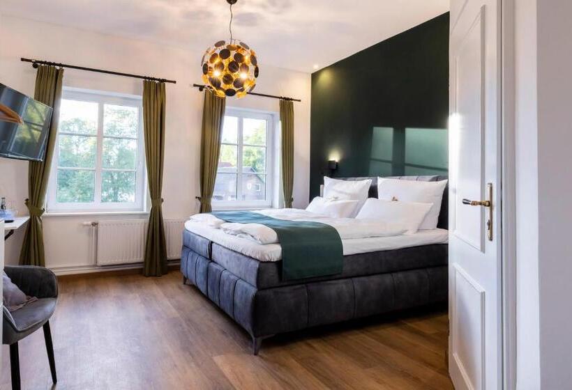 スタンダードルーム, Butz